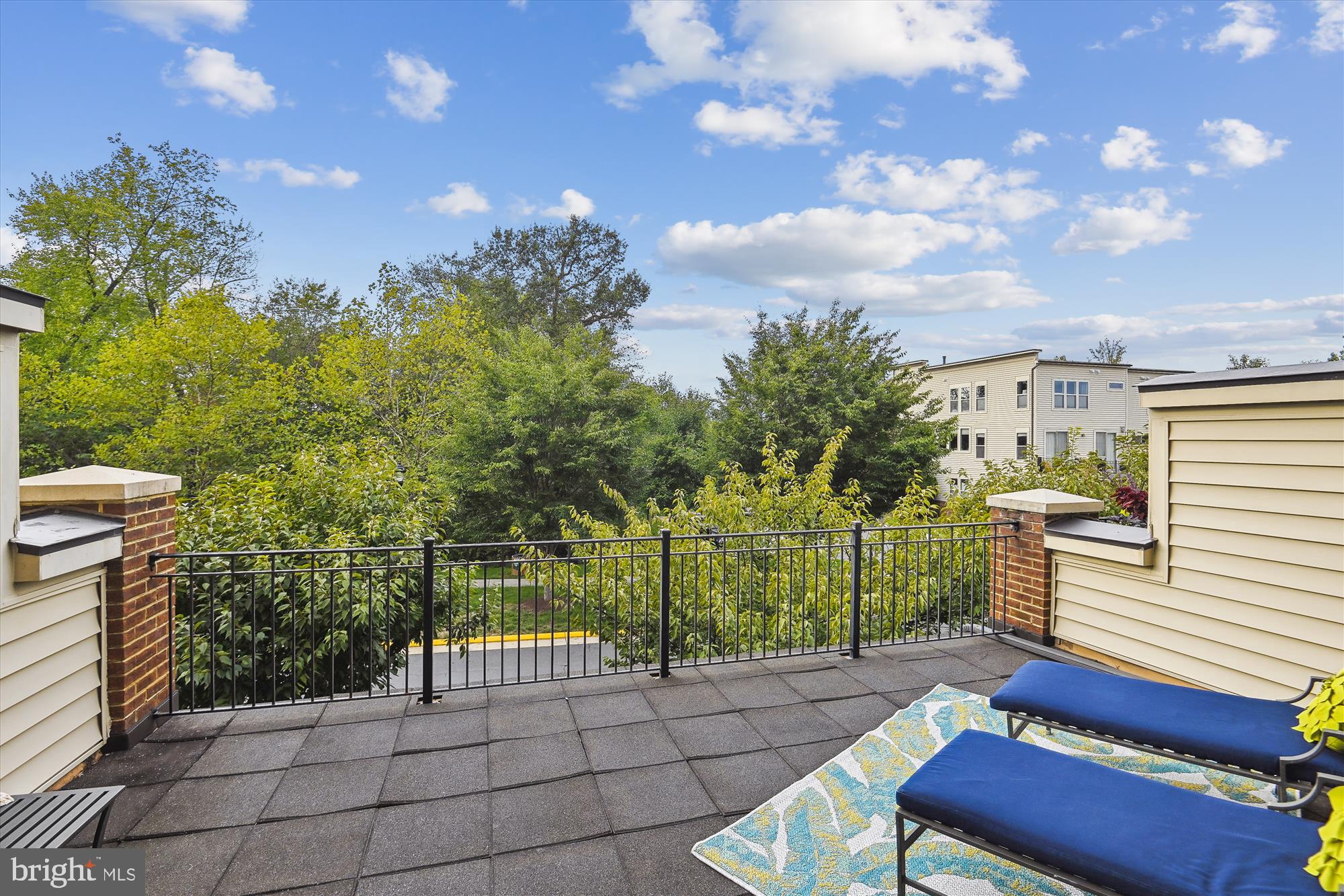 22858 GOLDSBOROUGH TERRACE