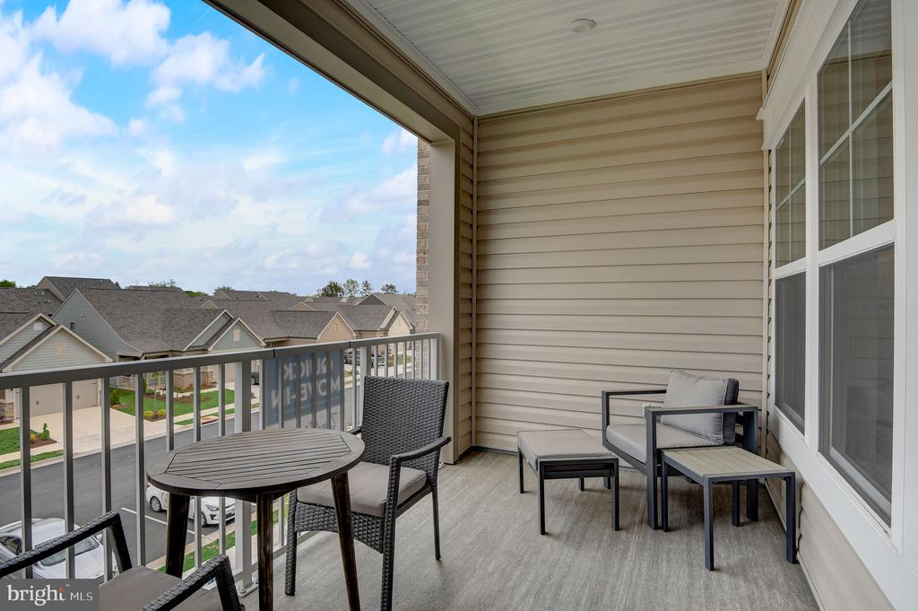 21914 HAWKSBILL HIGH CIRCLE 30403