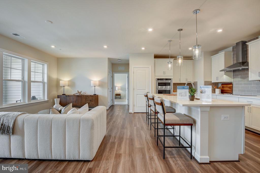 21914 HAWKSBILL HIGH CIRCLE 30403