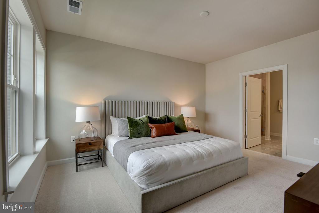 21914 HAWKSBILL HIGH CIRCLE 30403