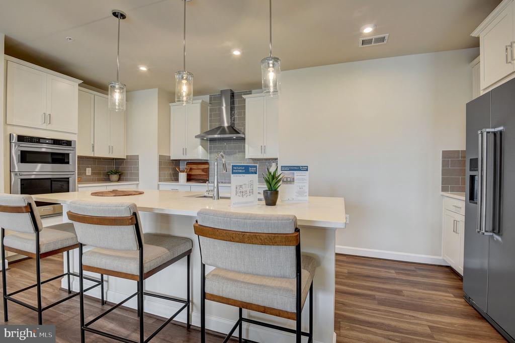 21914 HAWKSBILL HIGH CIRCLE 30403