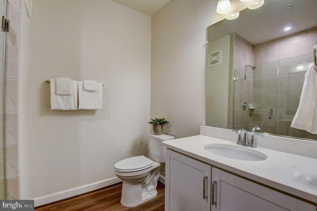 21914 HAWKSBILL HIGH CIRCLE 30403