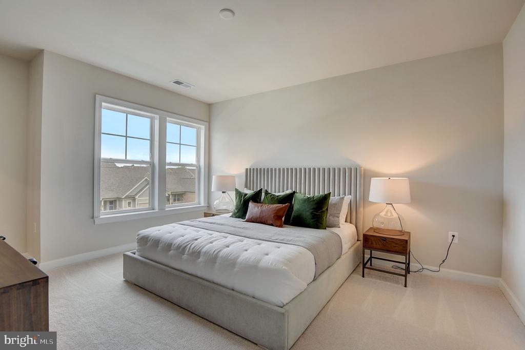 21914 HAWKSBILL HIGH CIRCLE 30403