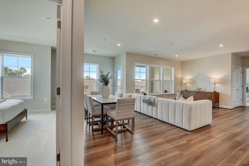 21914 HAWKSBILL HIGH CIRCLE 30403