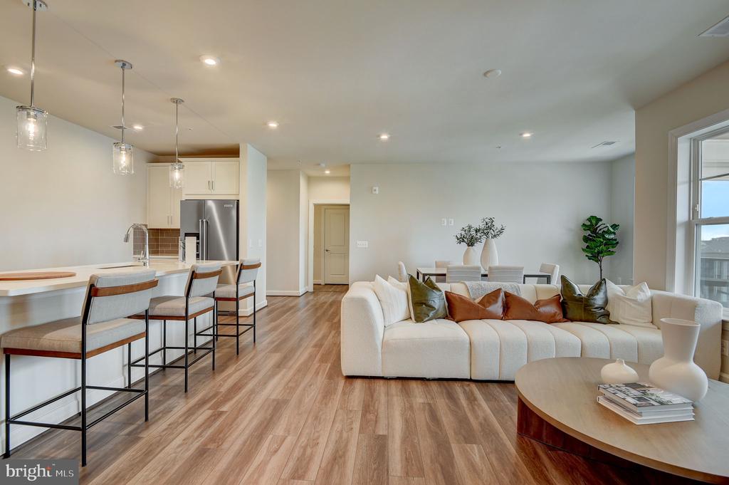 21914 HAWKSBILL HIGH CIRCLE 30403