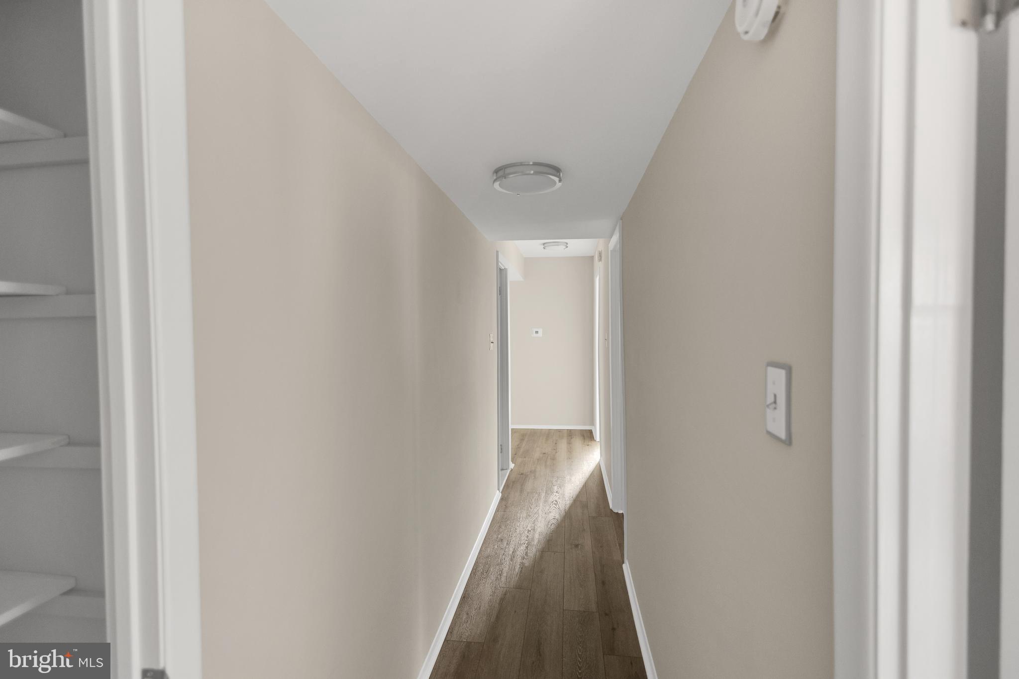125 CLUBHOUSE DRIVE T SW 10