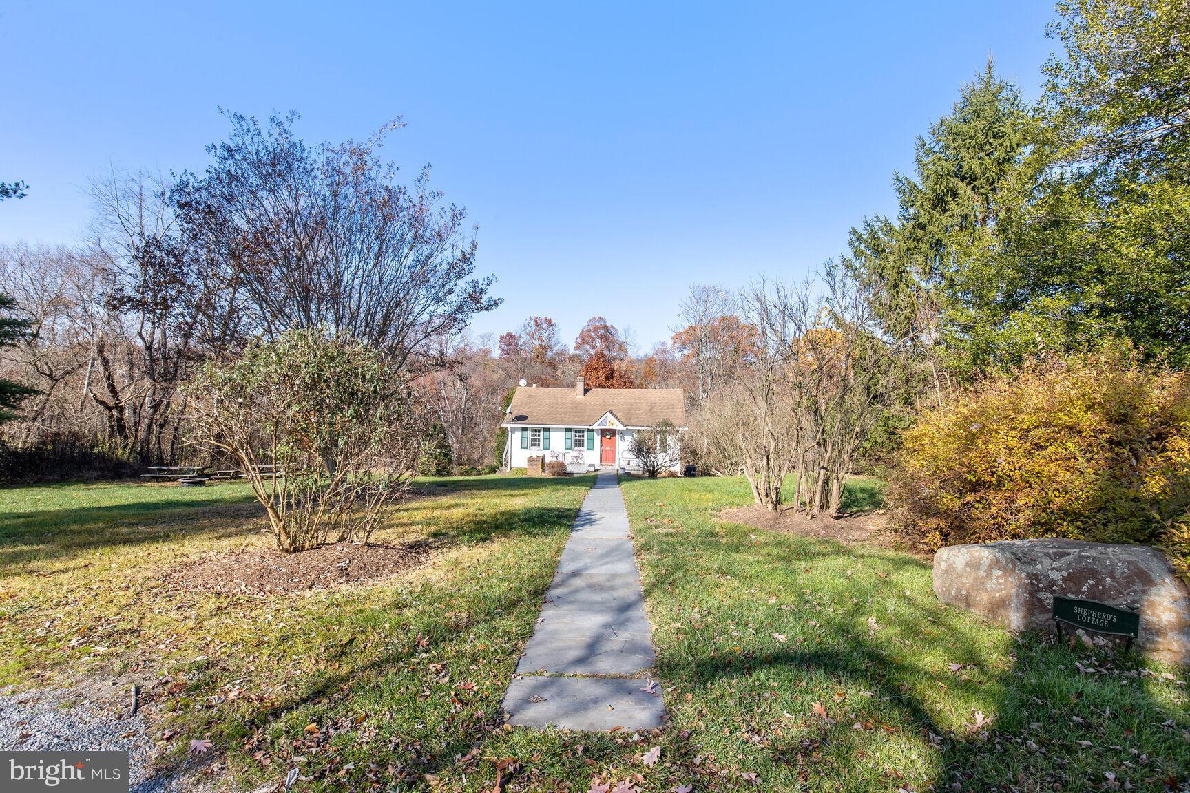 39595 WEATHERLEA FARM LANE