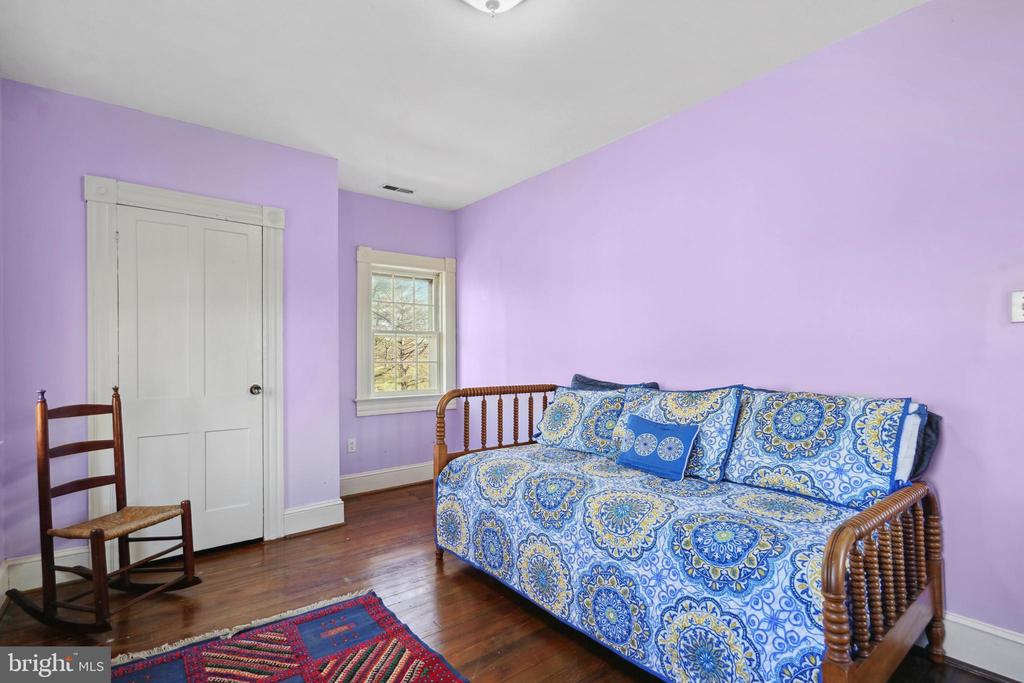 39595 WEATHERLEA FARM LANE
