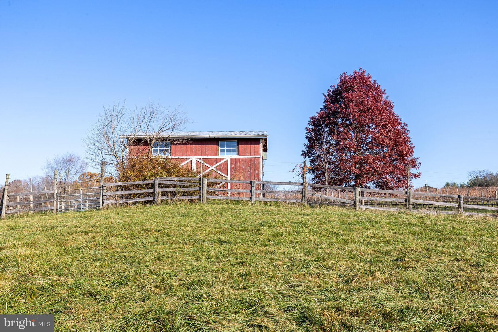 39595 WEATHERLEA FARM LANE