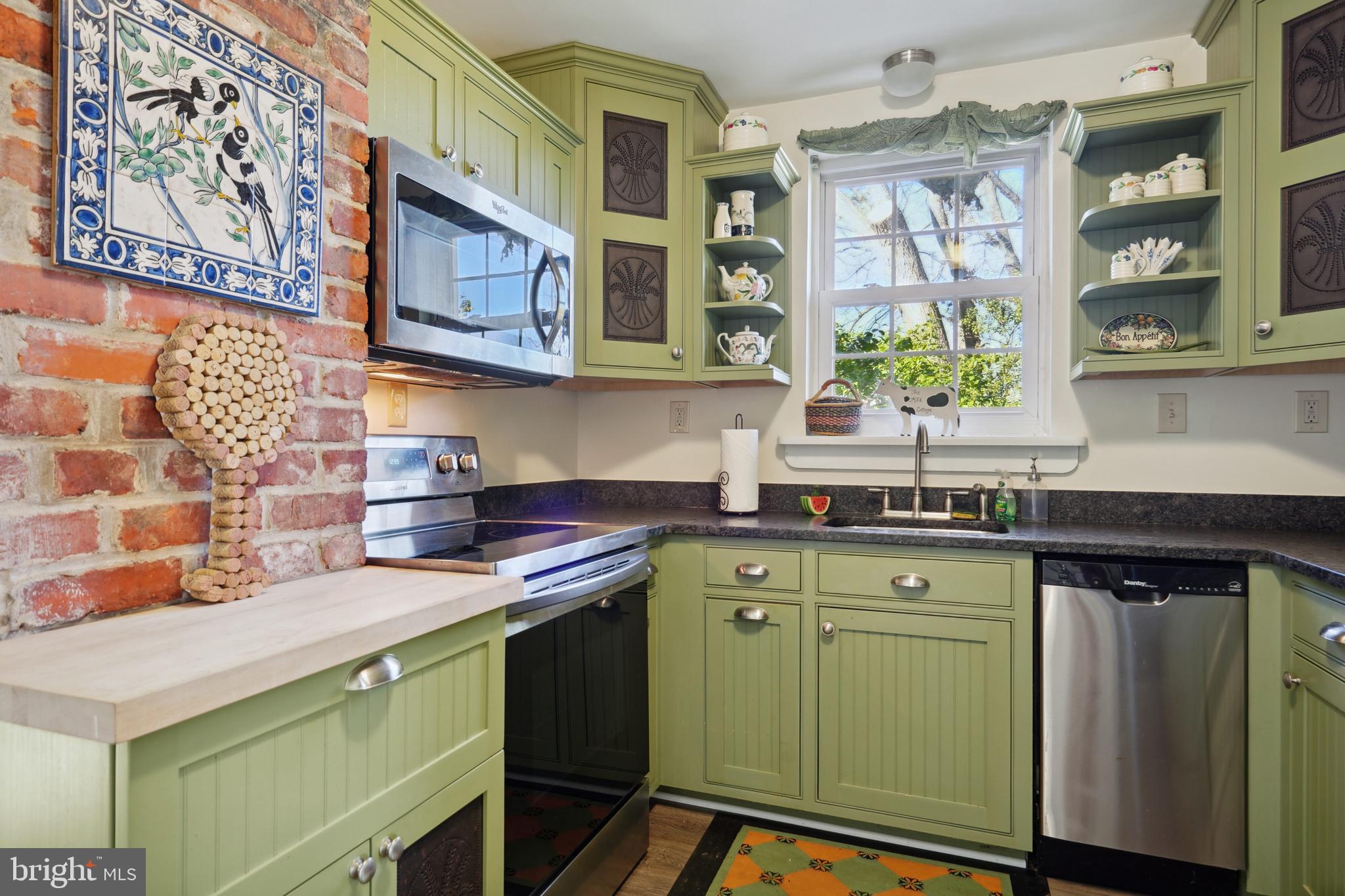 39595 WEATHERLEA FARM LANE