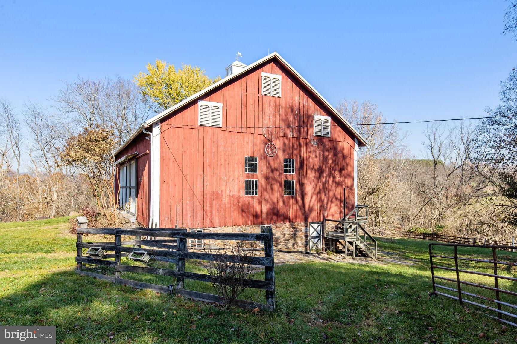 39595 WEATHERLEA FARM LANE