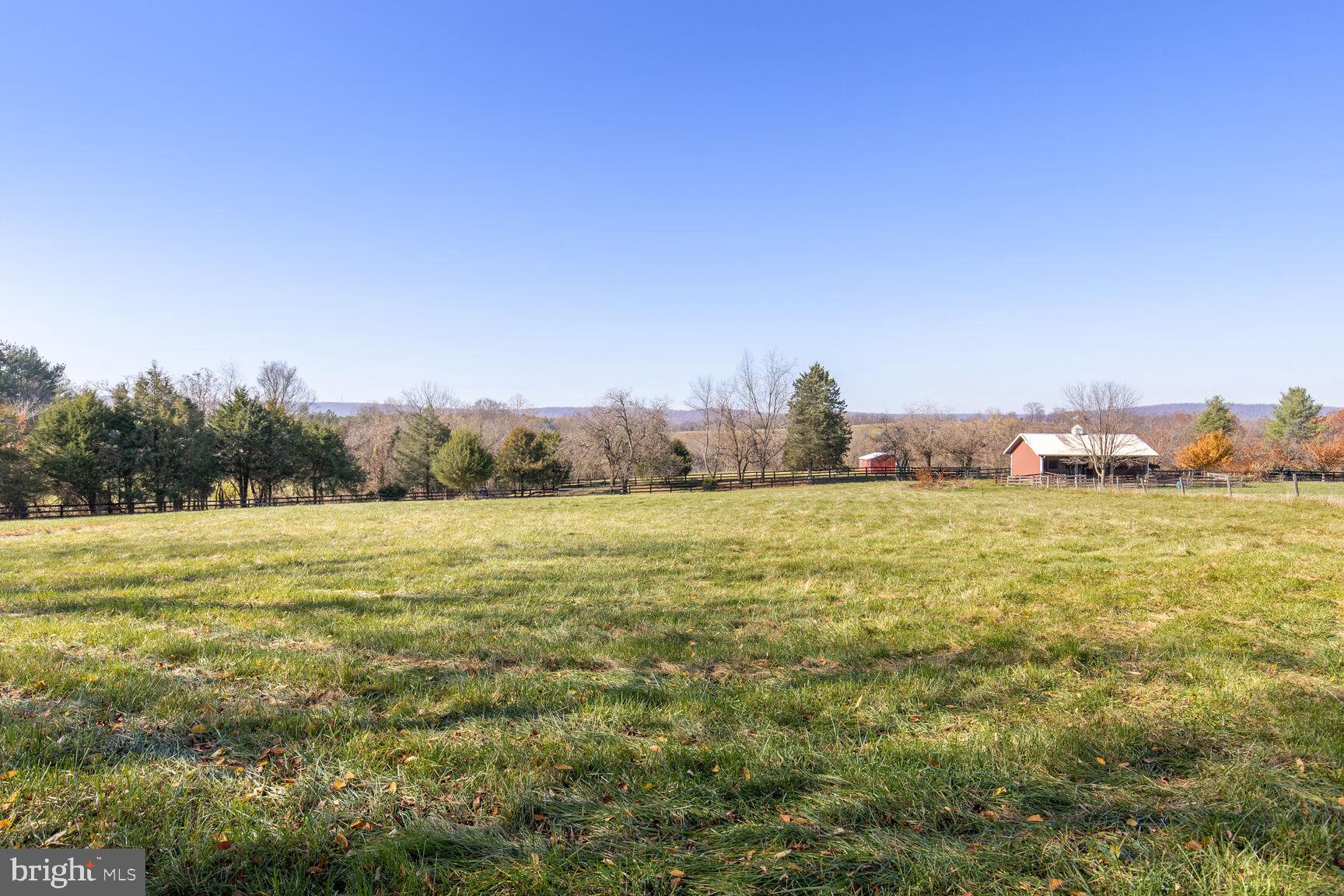 39595 WEATHERLEA FARM LANE