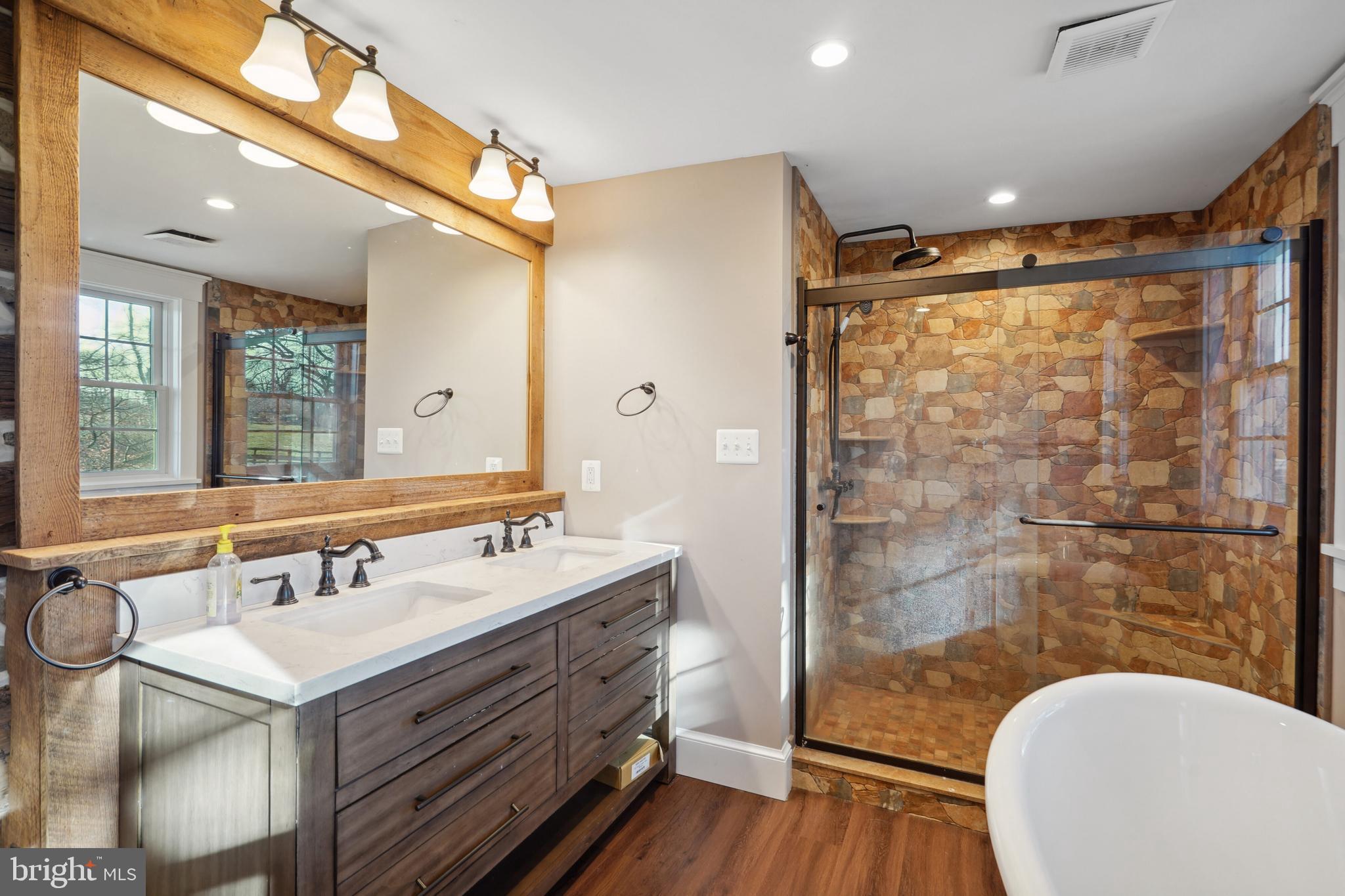 39595 WEATHERLEA FARM LANE