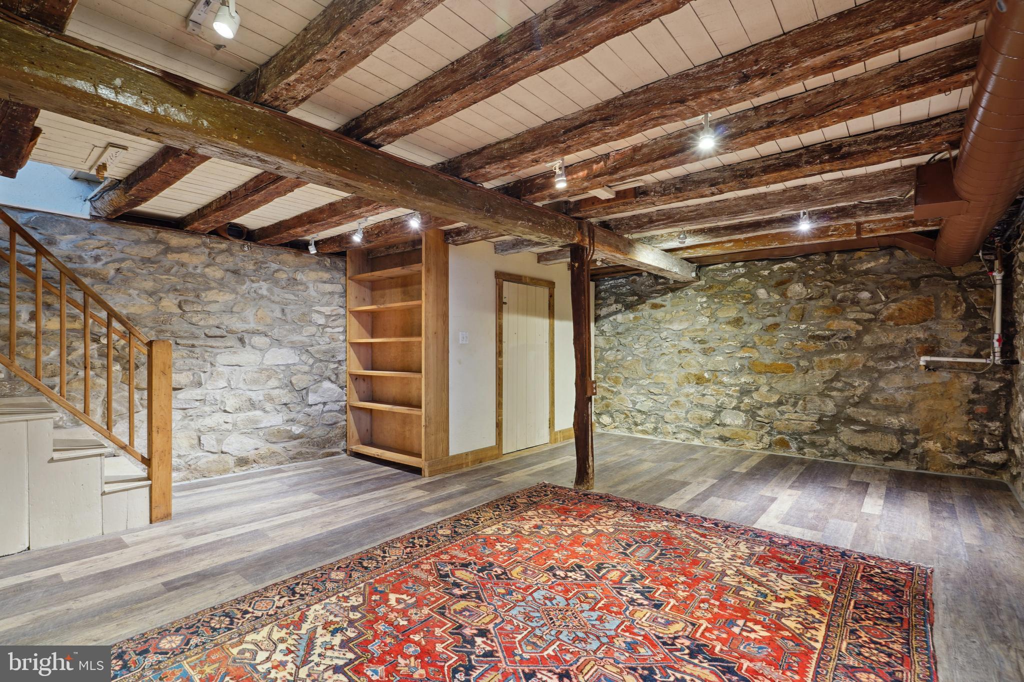 39595 WEATHERLEA FARM LANE