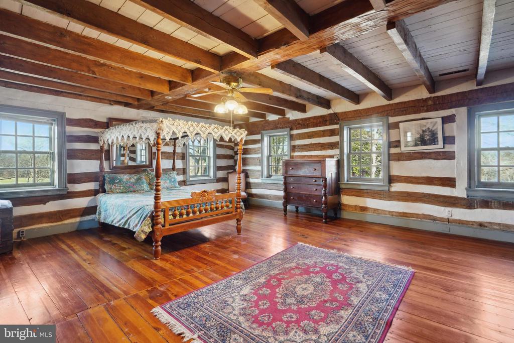 39595 WEATHERLEA FARM LANE
