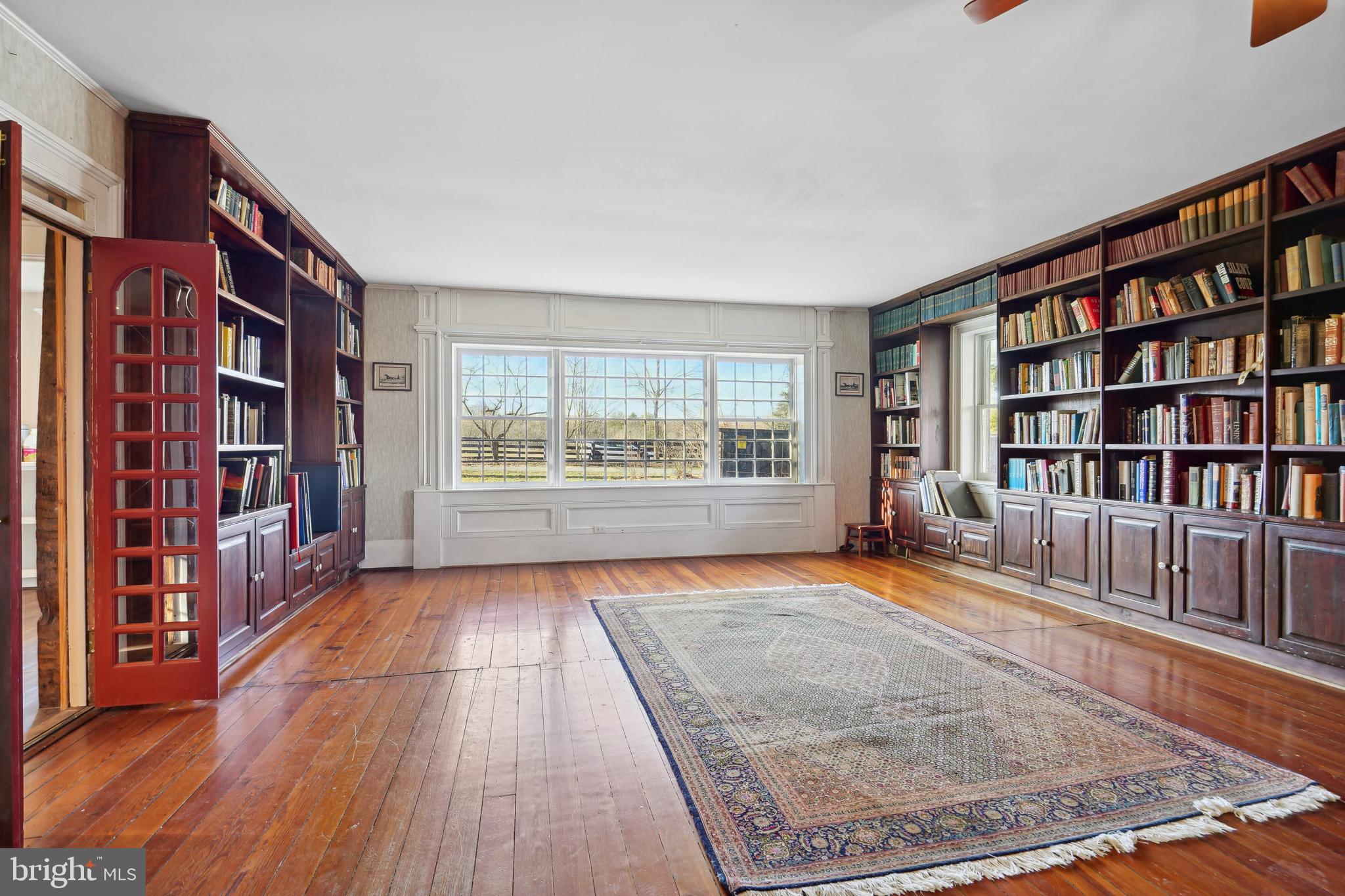 39595 WEATHERLEA FARM LANE