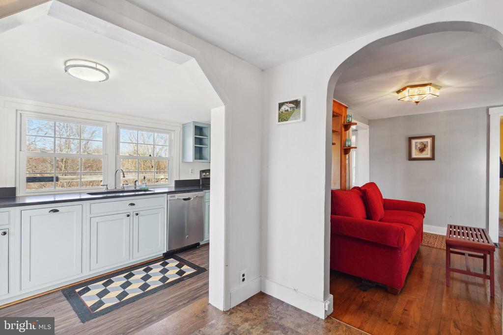 39595 WEATHERLEA FARM LANE