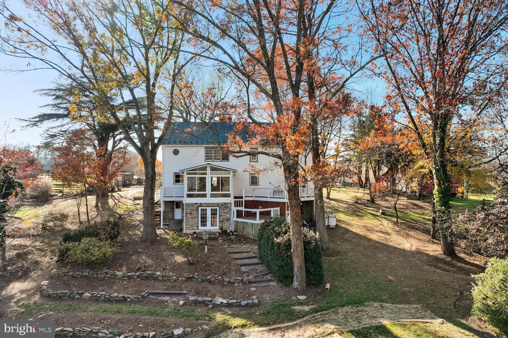 39595 WEATHERLEA FARM LANE