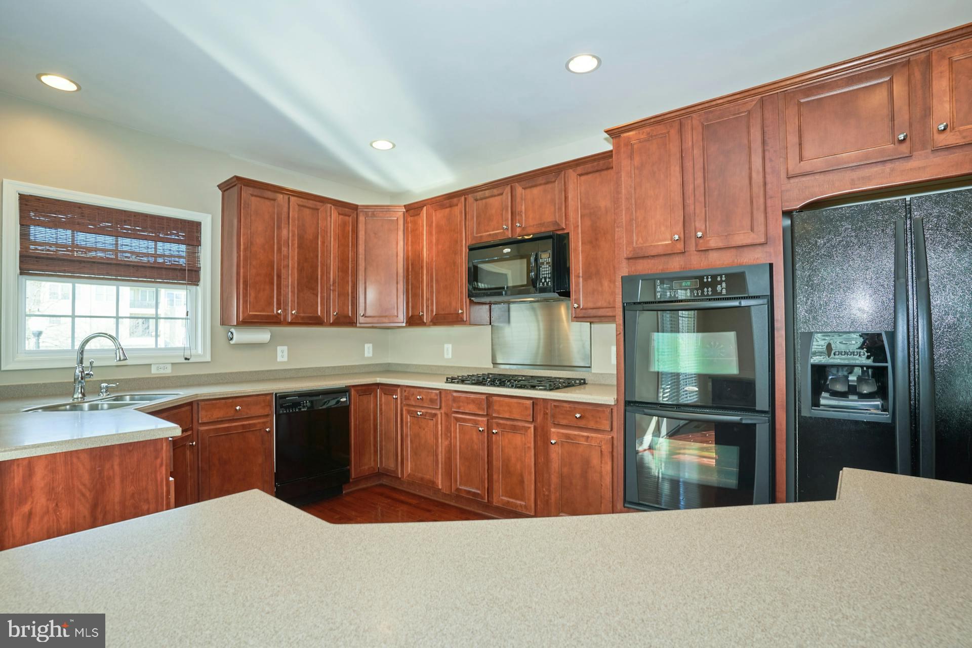 25775 MEWS TERRACE