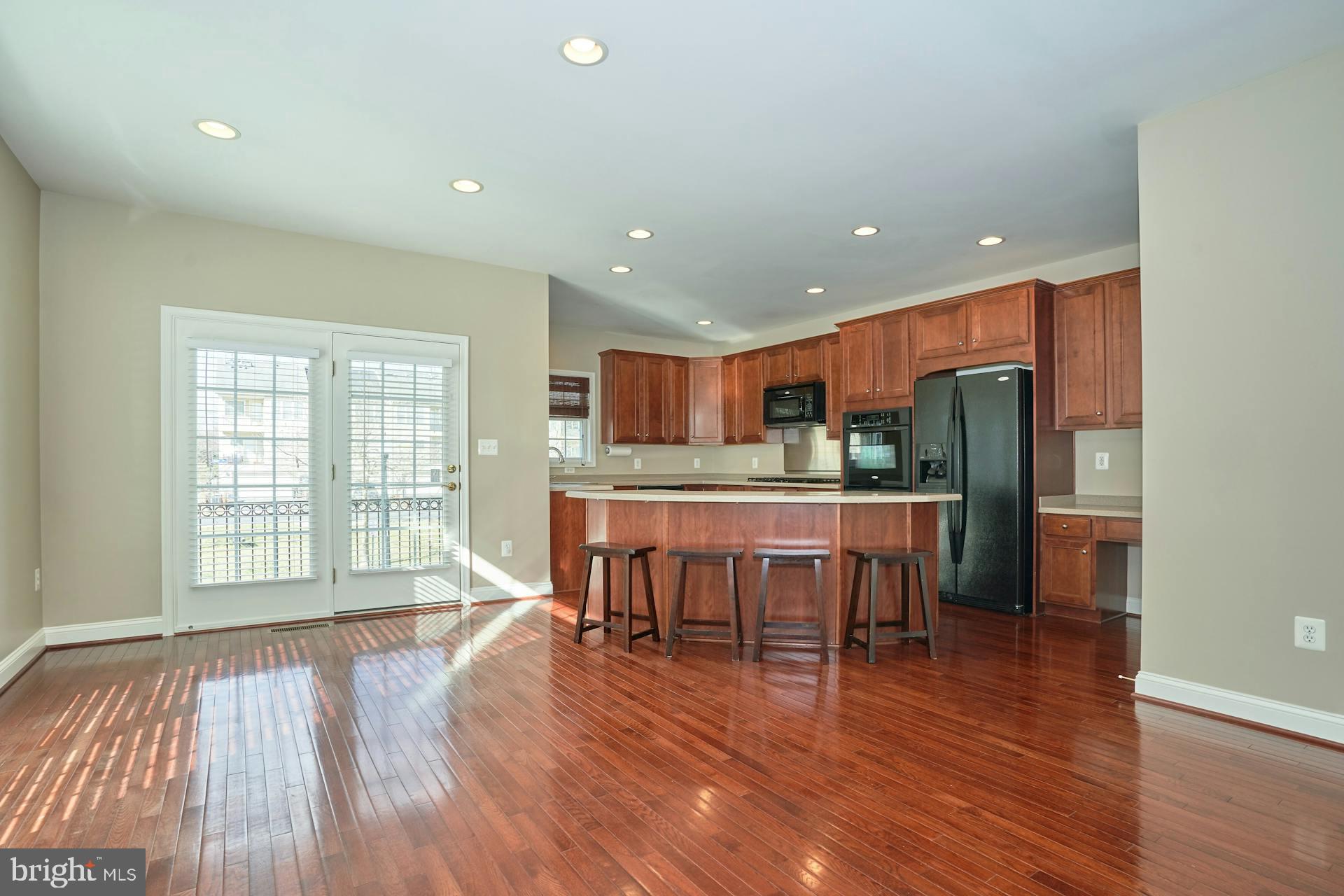 25775 MEWS TERRACE