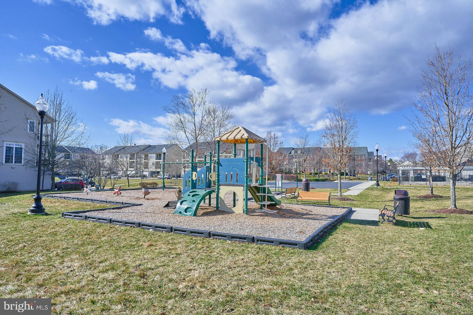 25775 MEWS TERRACE