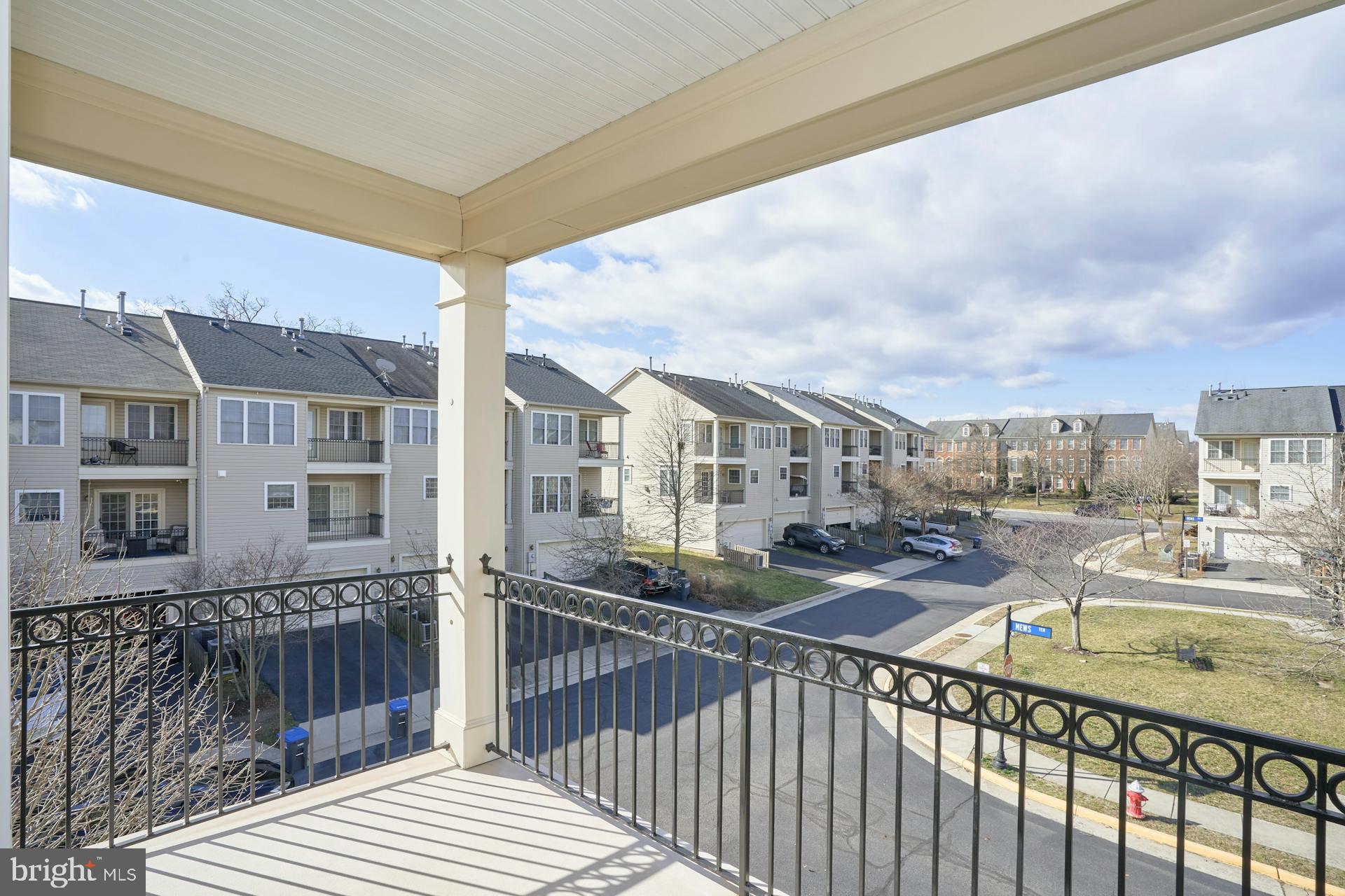 25775 MEWS TERRACE