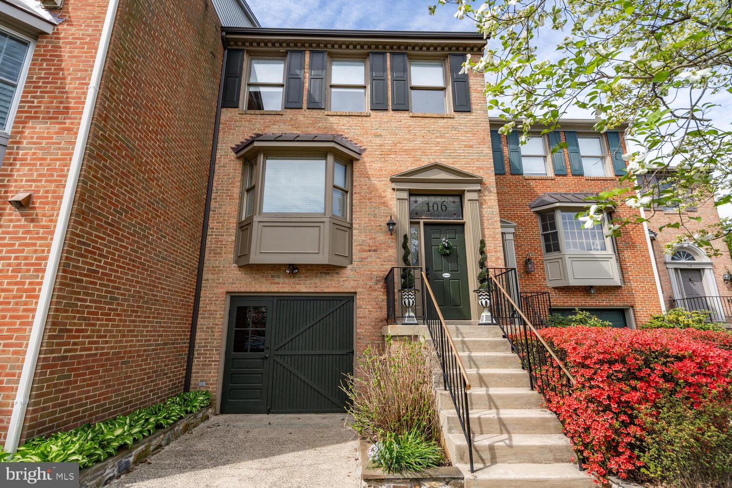 106 N JAY STREET