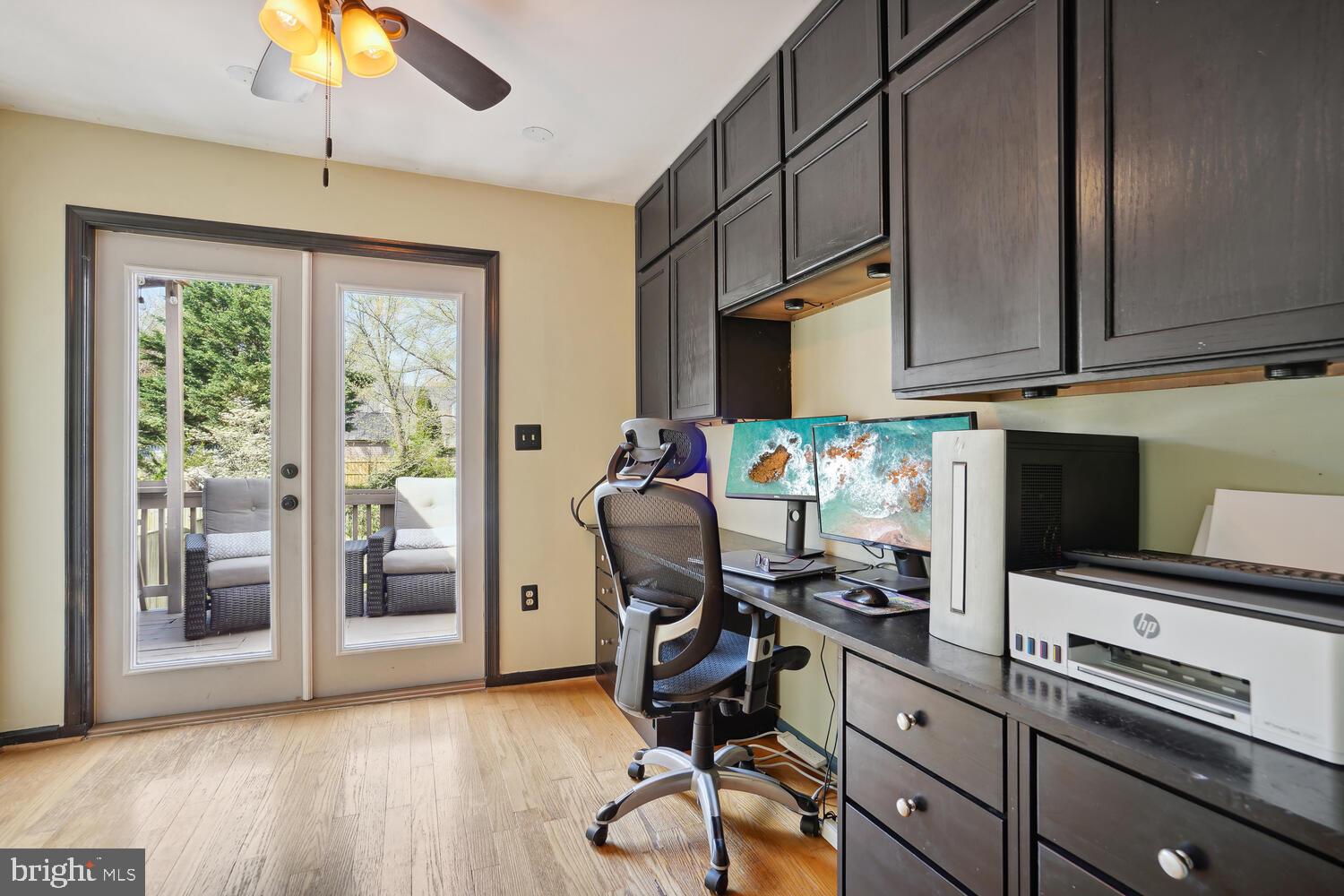106 N JAY STREET