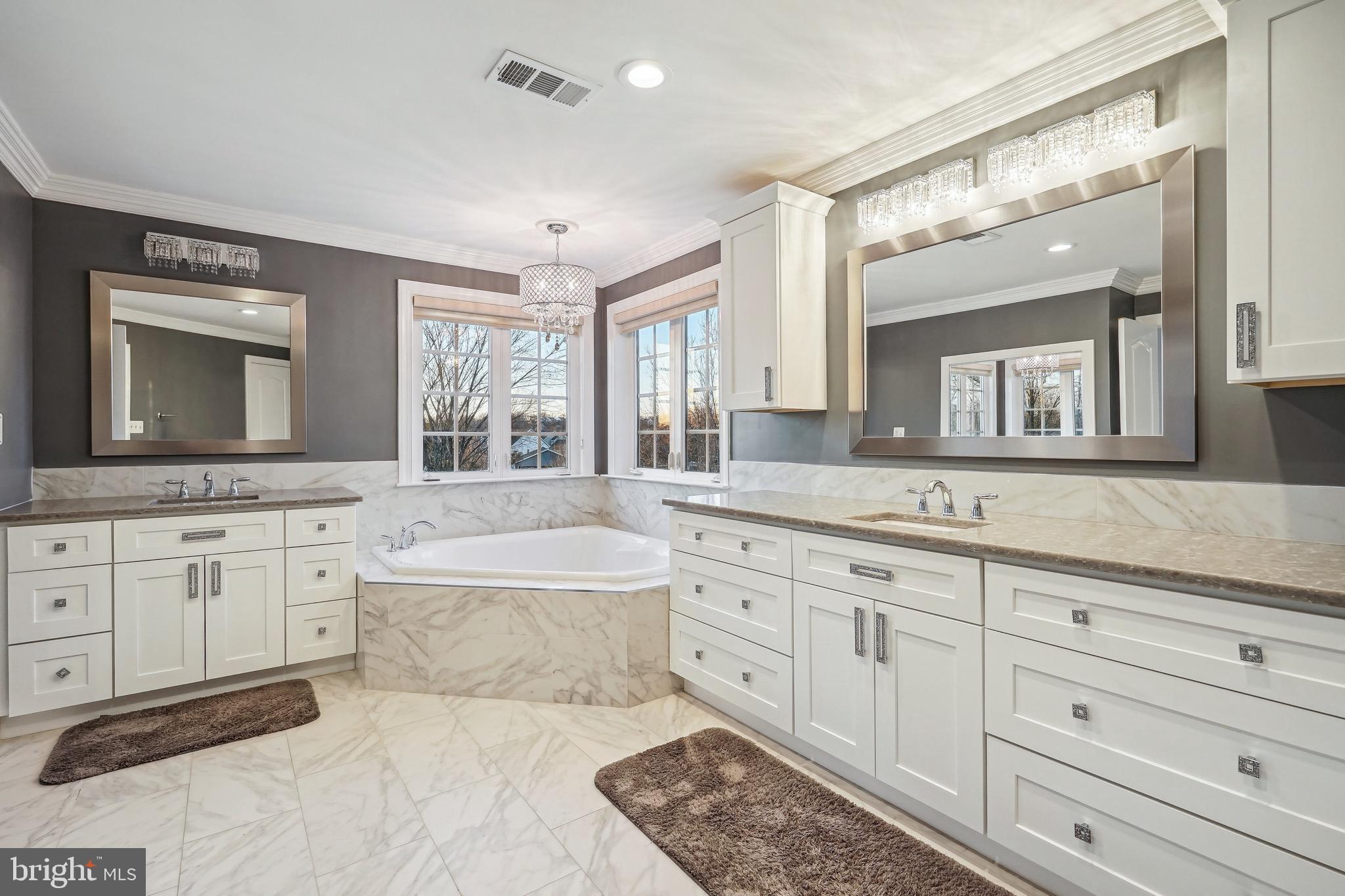 21835 ENGLESIDE PLACE