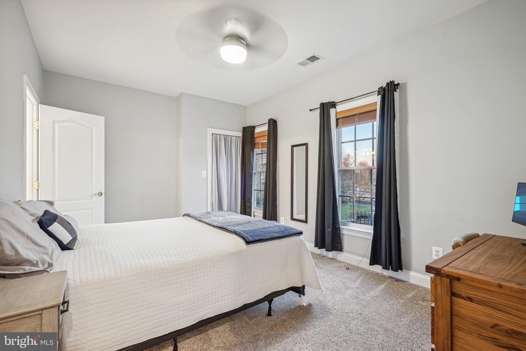 21835 ENGLESIDE PLACE