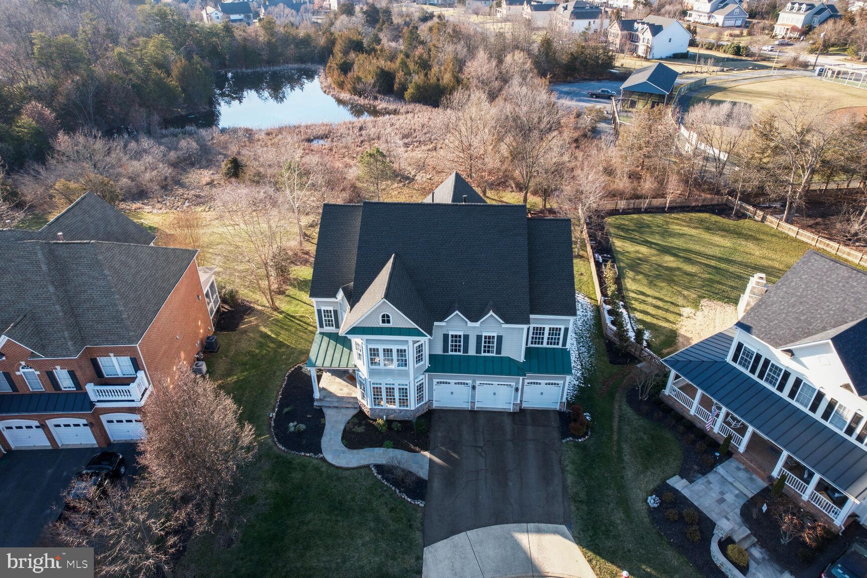 21835 ENGLESIDE PLACE