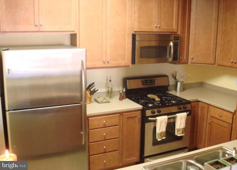 21216 MCFADDEN SQUARE 306