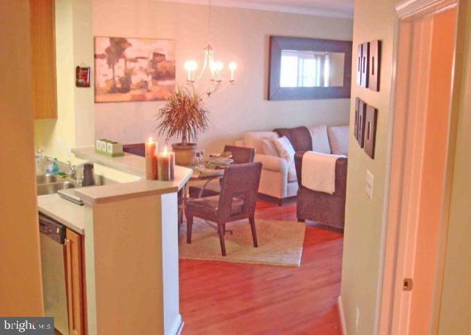 21216 MCFADDEN SQUARE 306