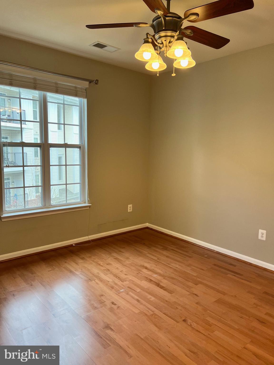 21216 MCFADDEN SQUARE 306