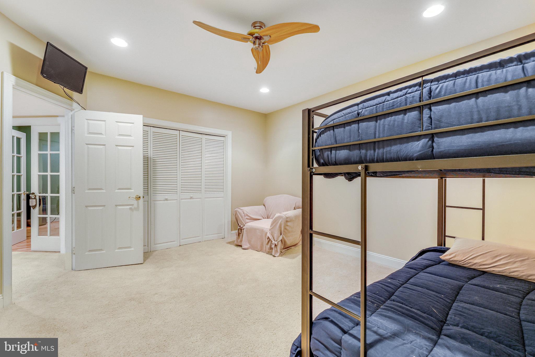 19060 KIPHEART DRIVE