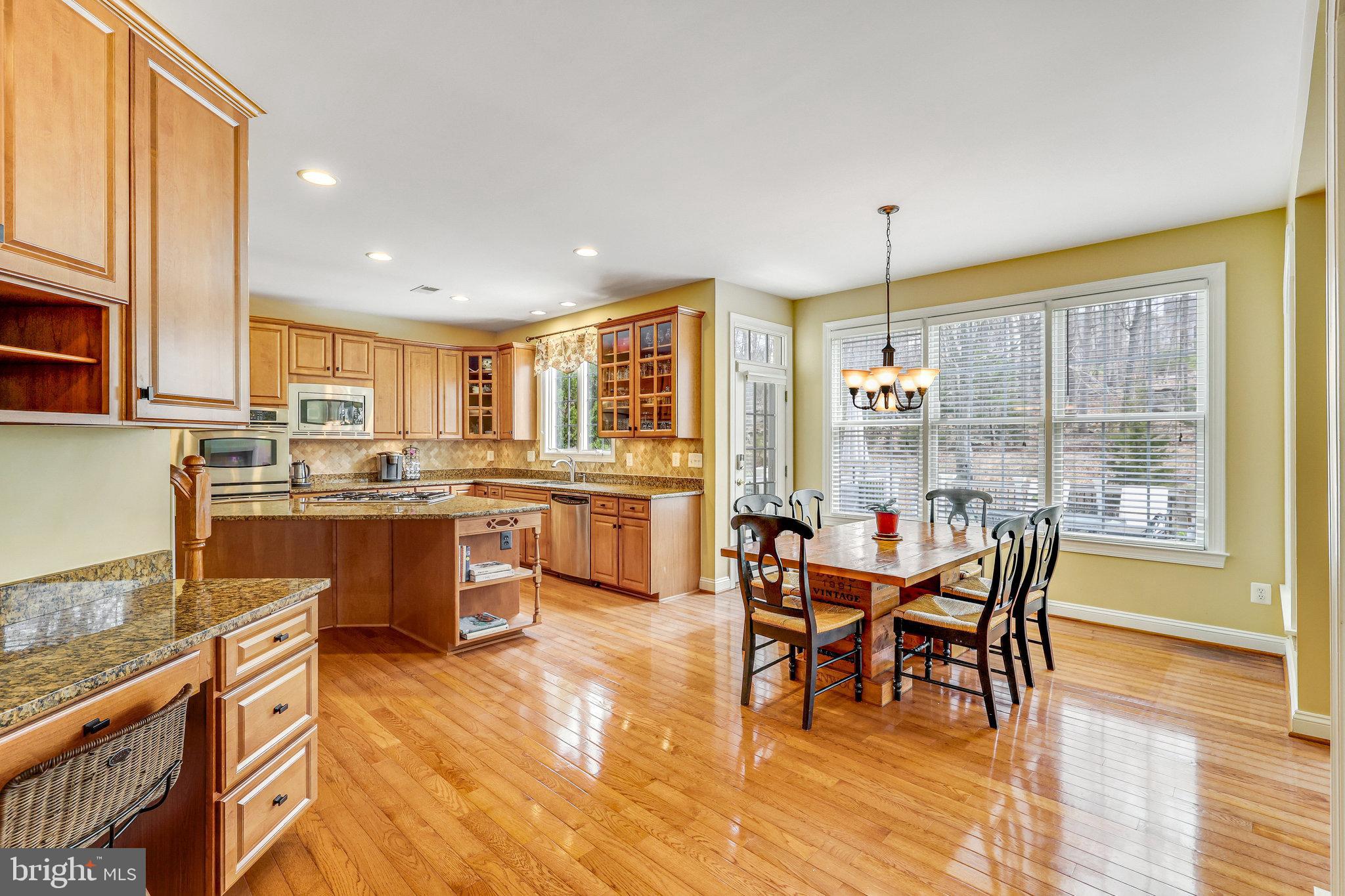 19060 KIPHEART DRIVE