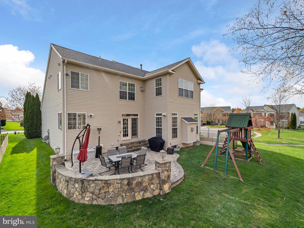 120 ROY COURT SE