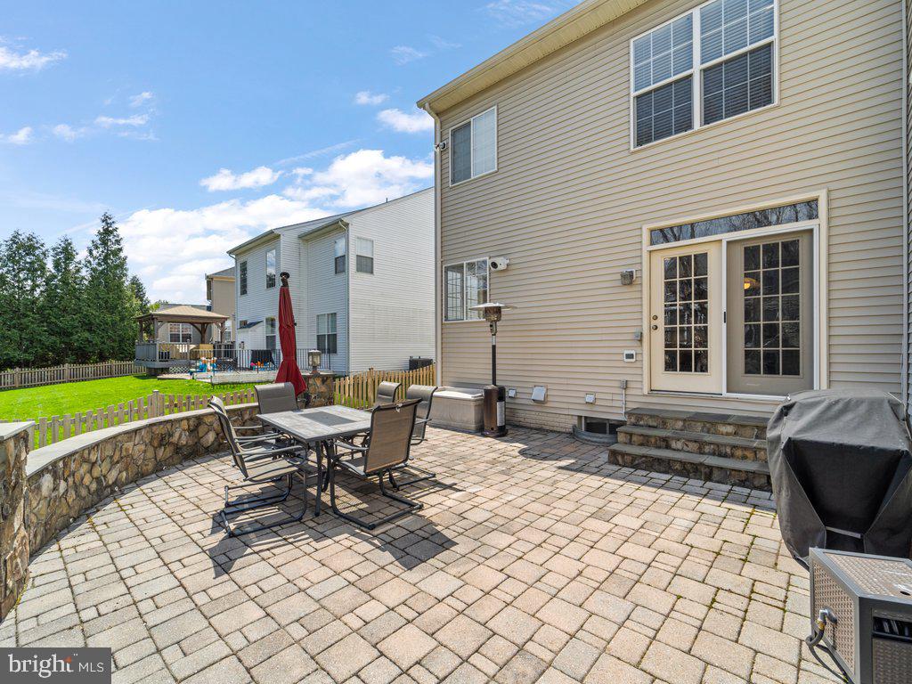 120 ROY COURT SE