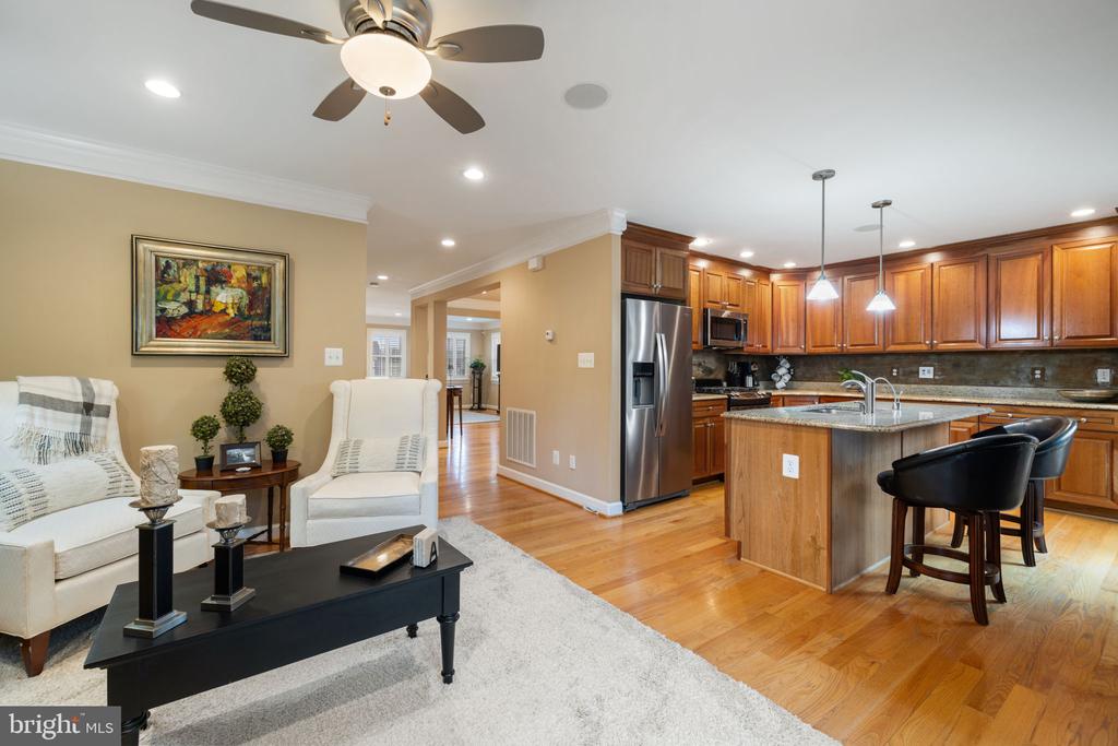 109 N JAY ST,LOUDOUN