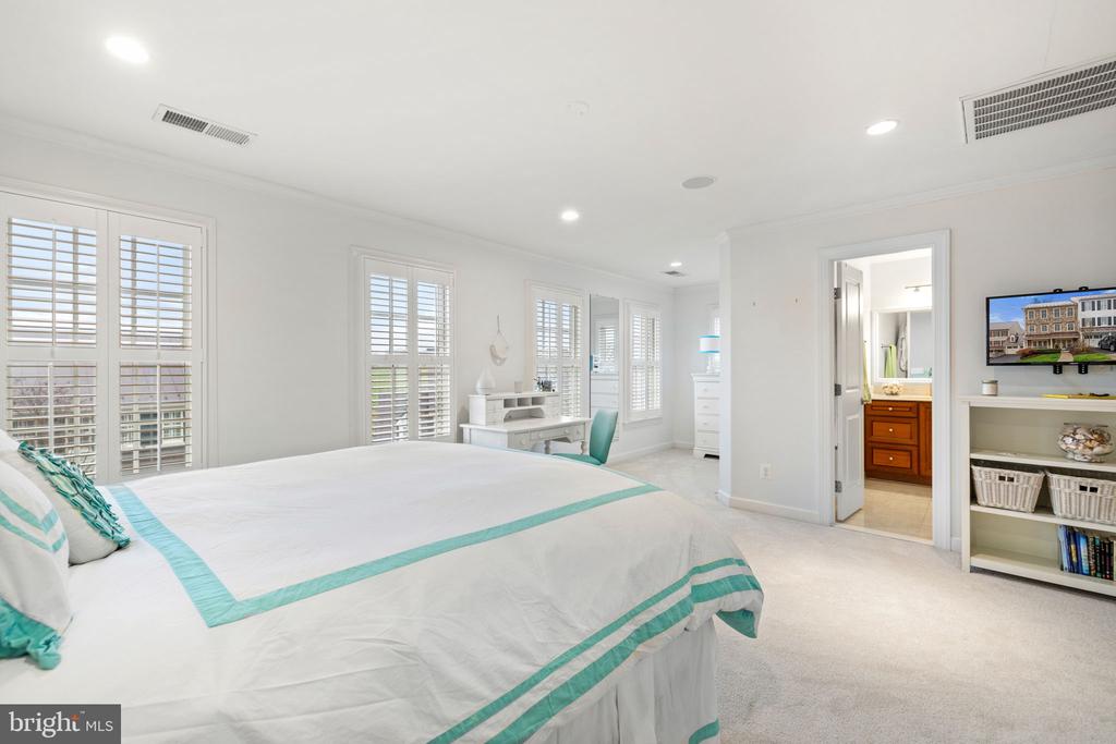 109 N JAY ST,LOUDOUN