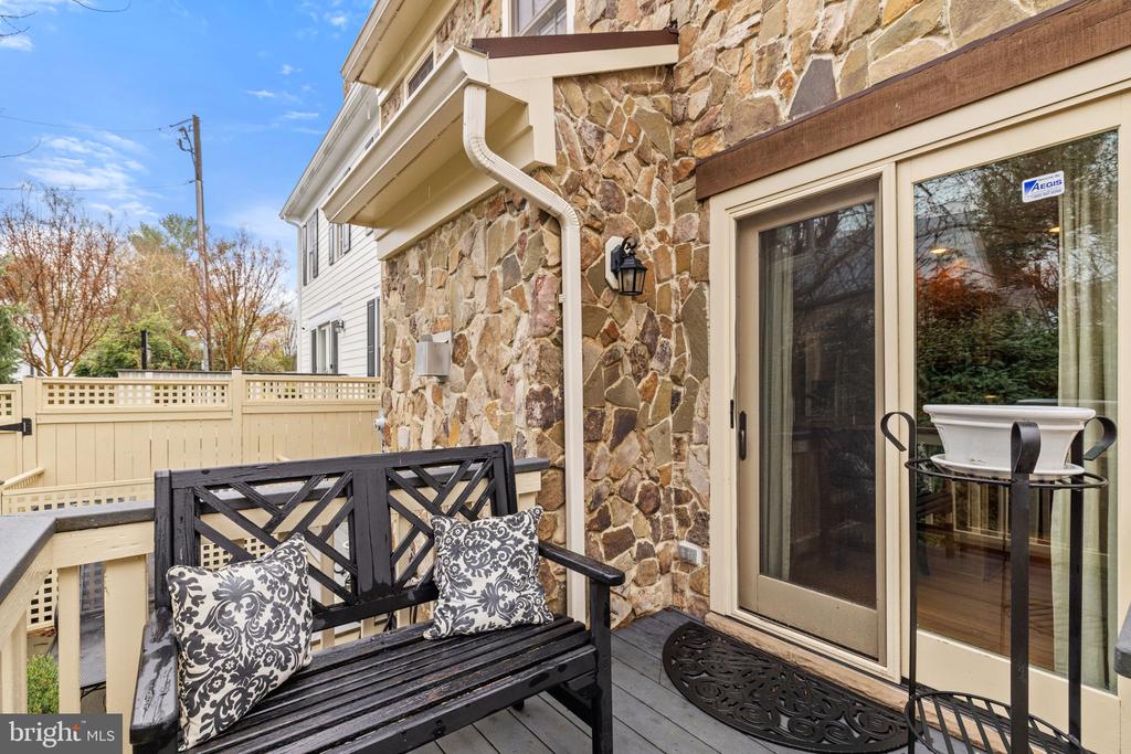 109 N JAY ST,LOUDOUN