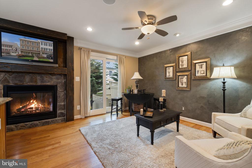 109 N JAY ST,LOUDOUN
