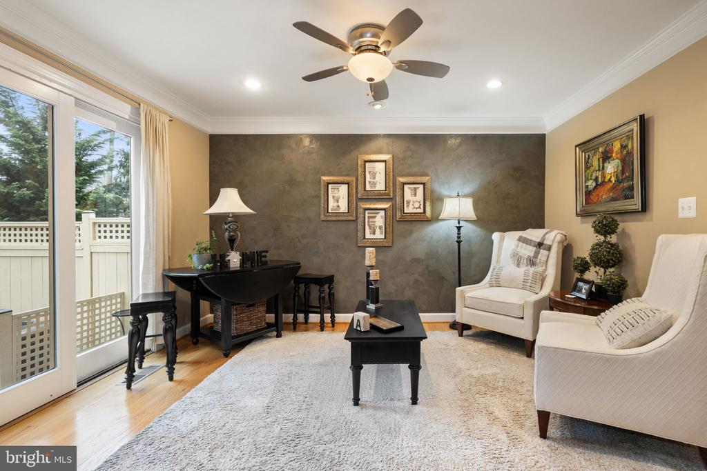 109 N JAY ST,LOUDOUN