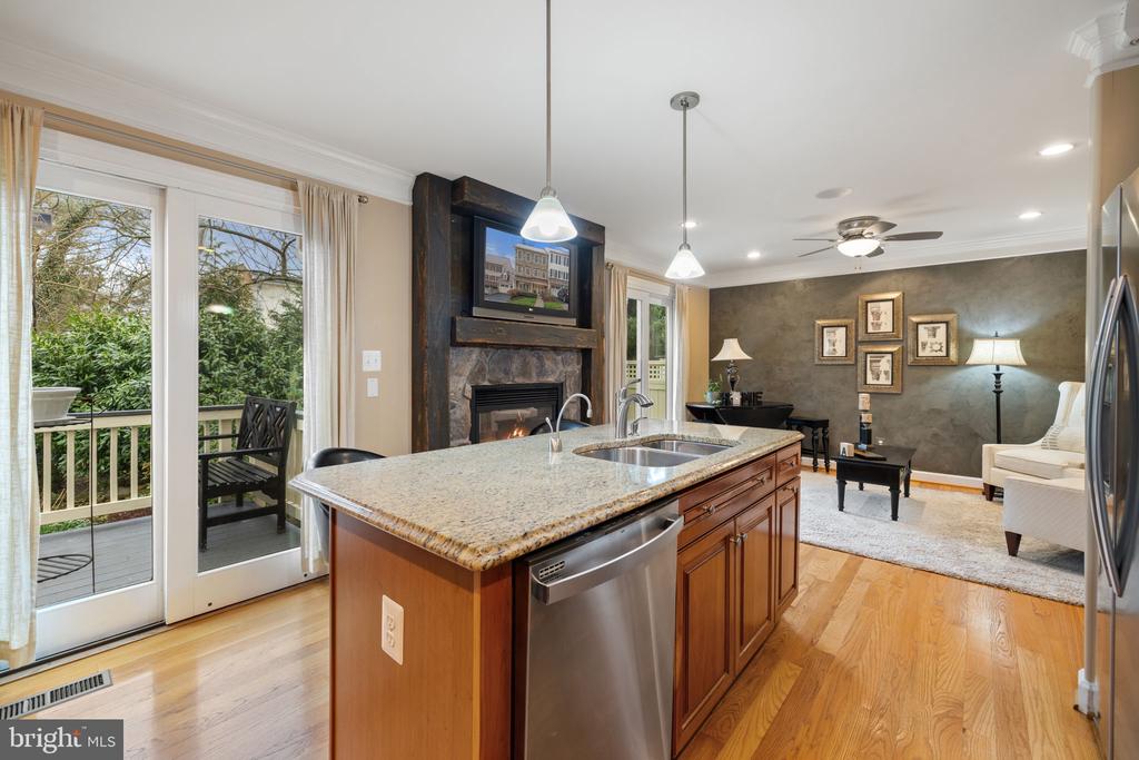 109 N JAY ST,LOUDOUN