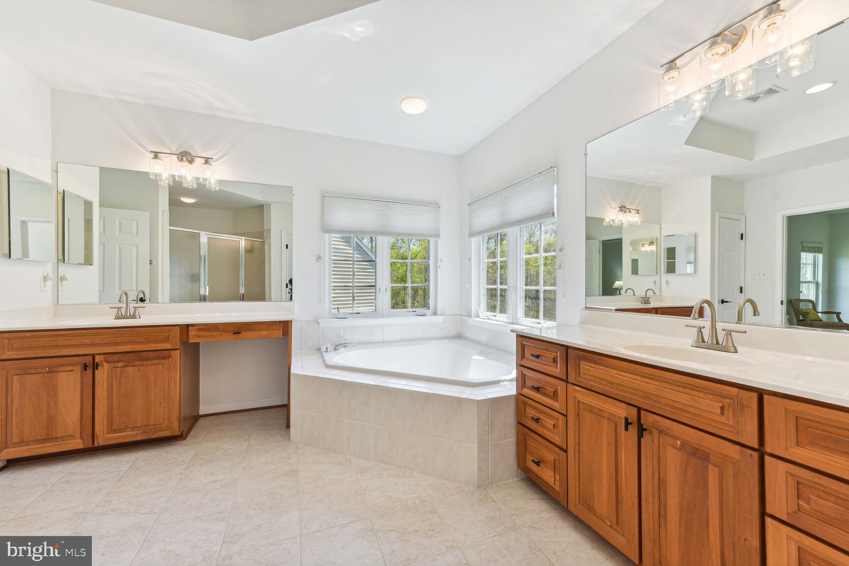 42105 GLACIER BAY COURT