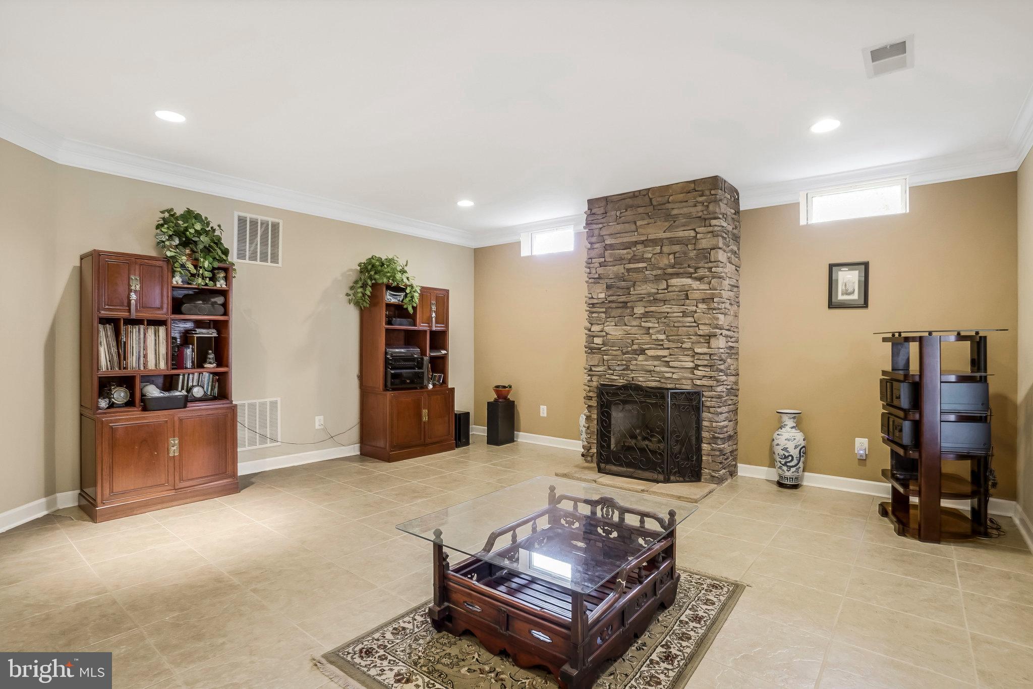 21031 FOREST HIGHLANDS COURT