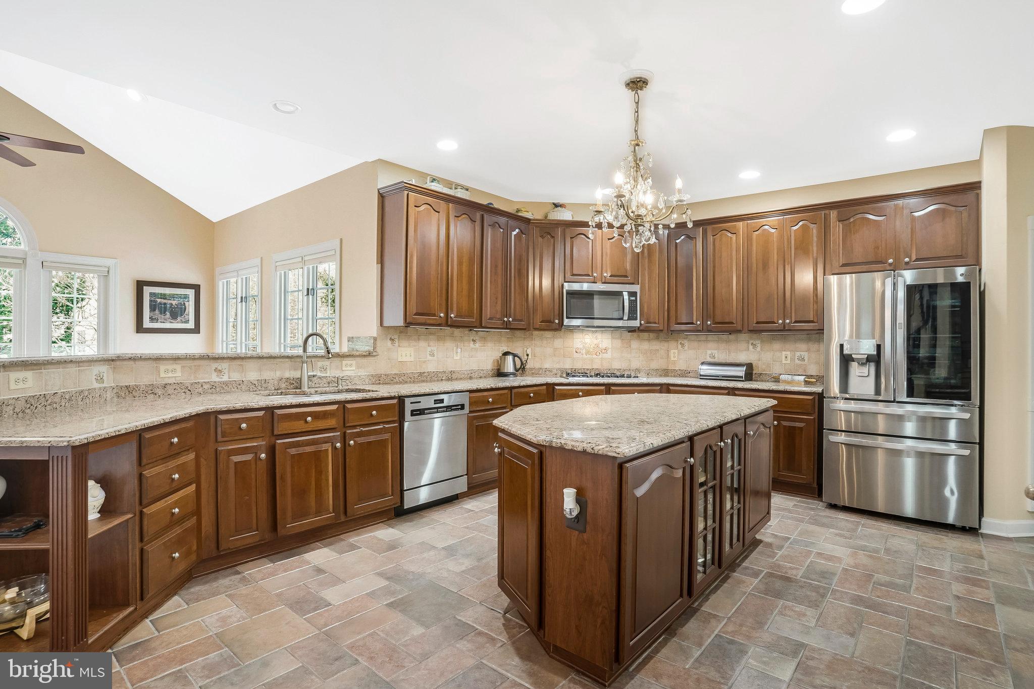 21031 FOREST HIGHLANDS COURT
