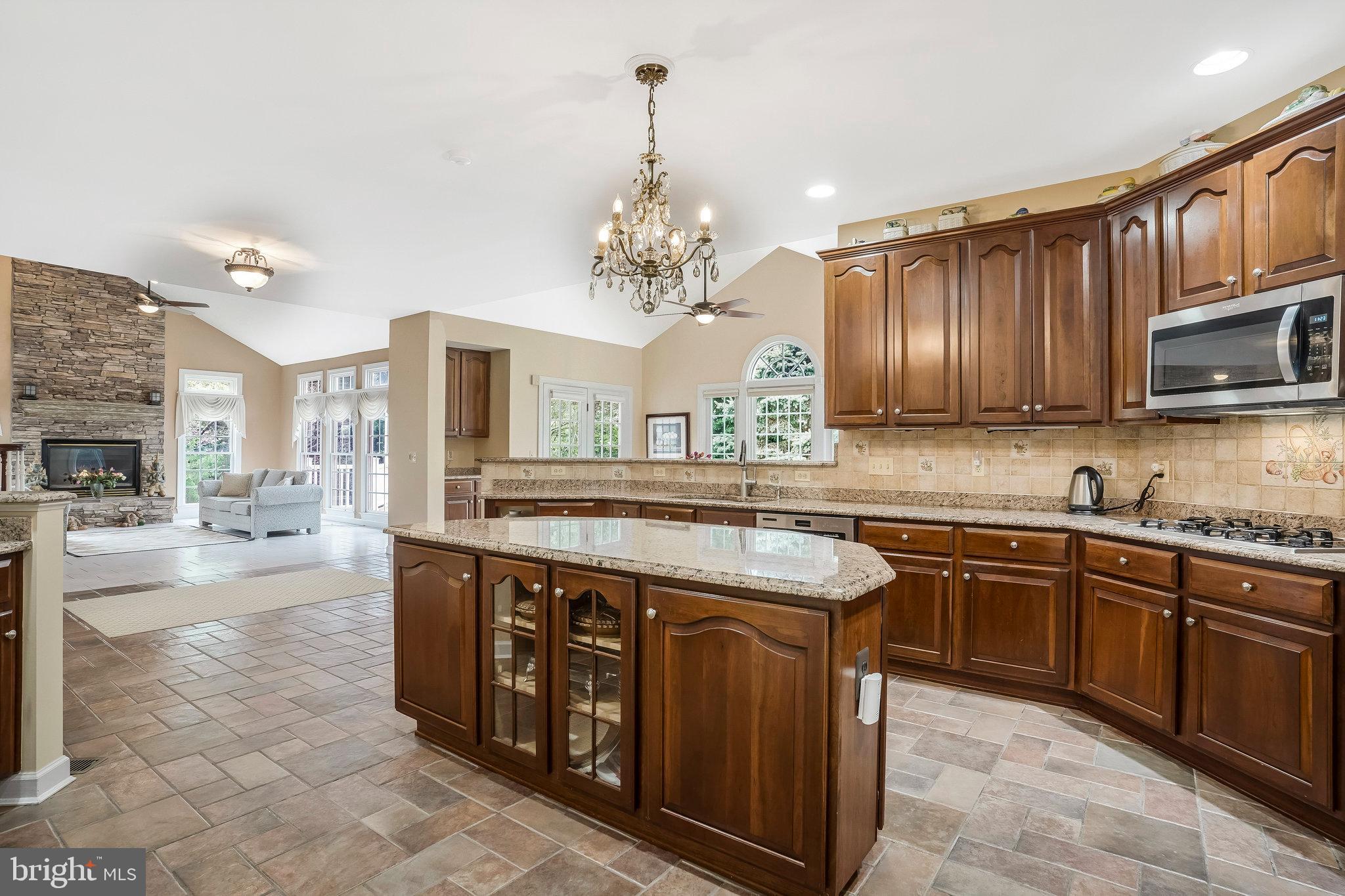 21031 FOREST HIGHLANDS COURT