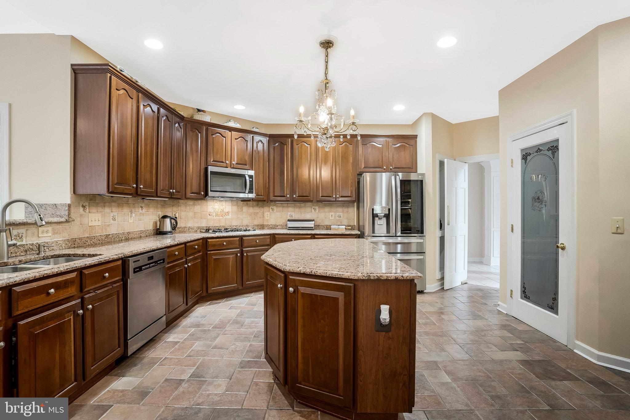 21031 FOREST HIGHLANDS COURT
