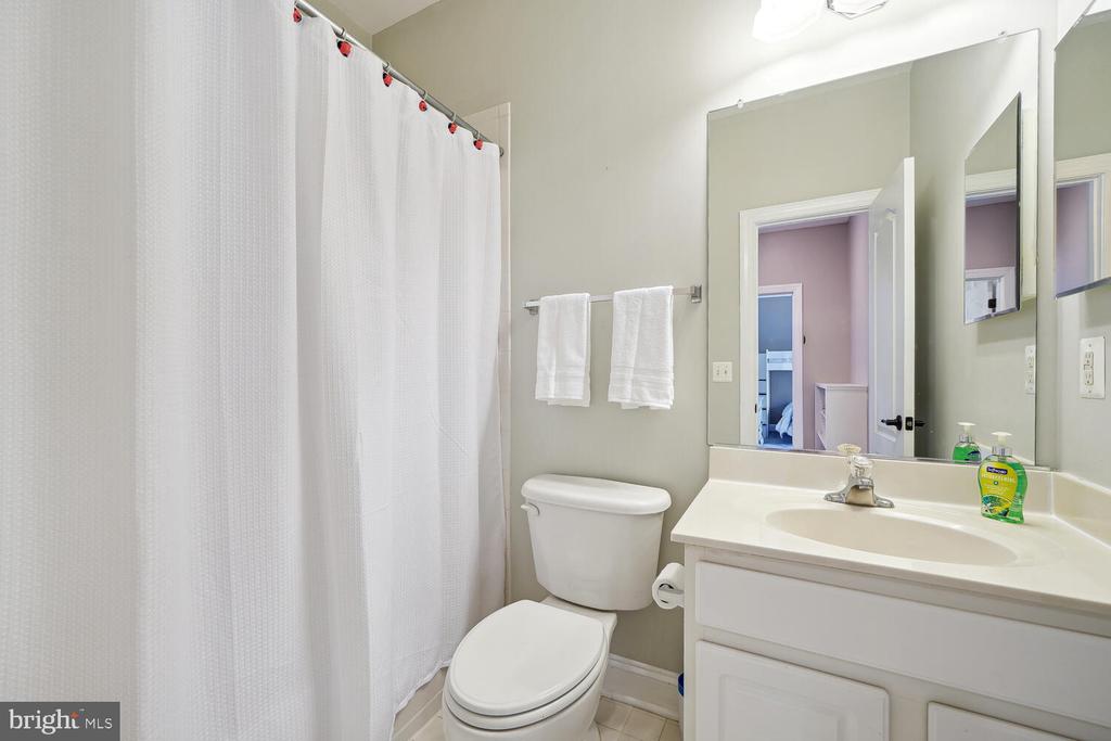 110 ROSEBROOK COURT NW